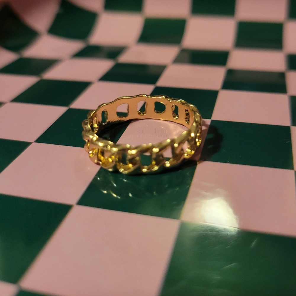 gold ring